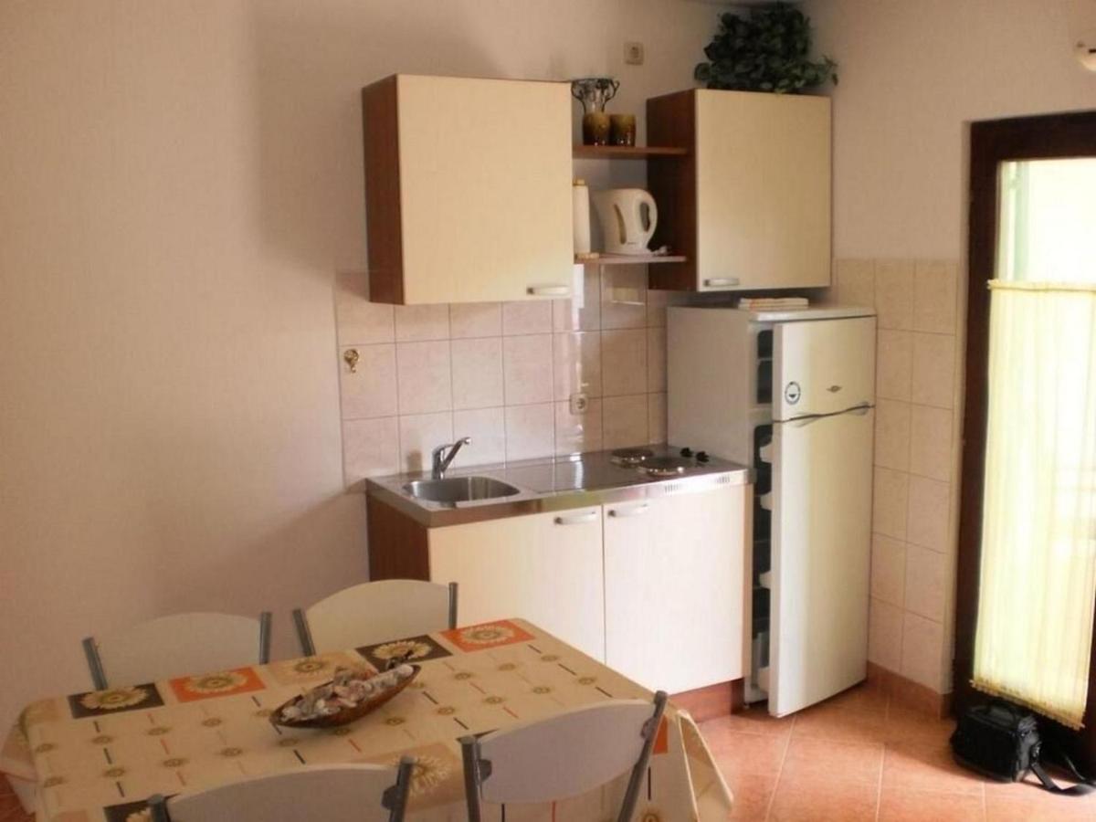 Apartment Tomislav Трогир Экстерьер фото